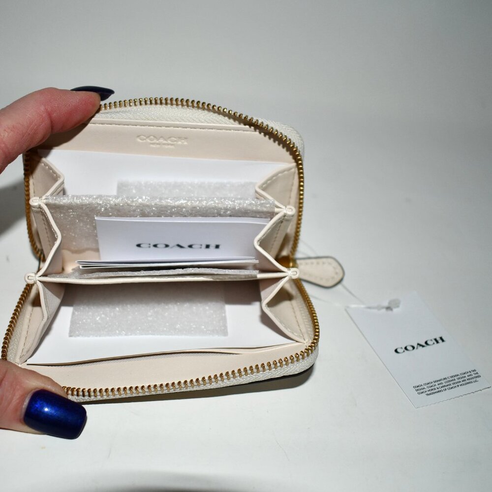 COACH Sticker Print Essential Small Zip Around Card Case in Chalk Multi #CCD21 N - Picture 2 of 5
